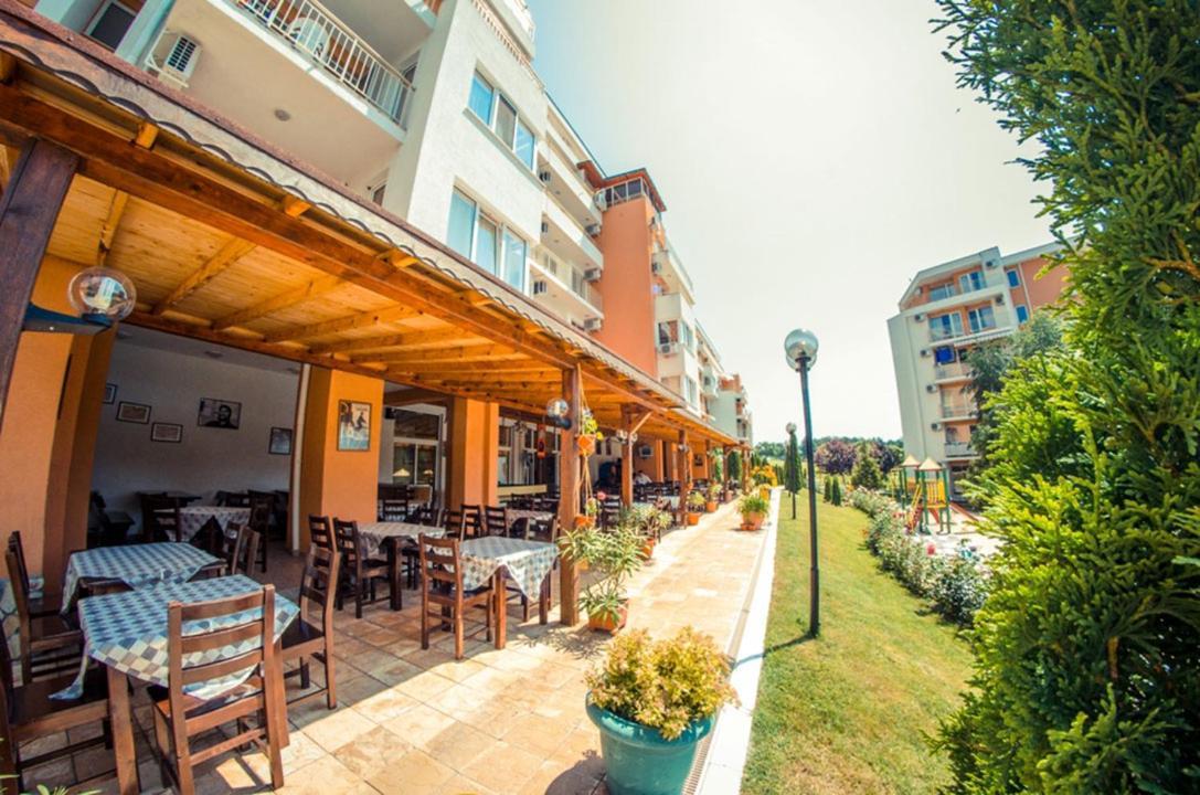SEA VIEV APARTMENTS in PANORAMA MARINA FORT BEACH Sweti Wlas Exterior foto