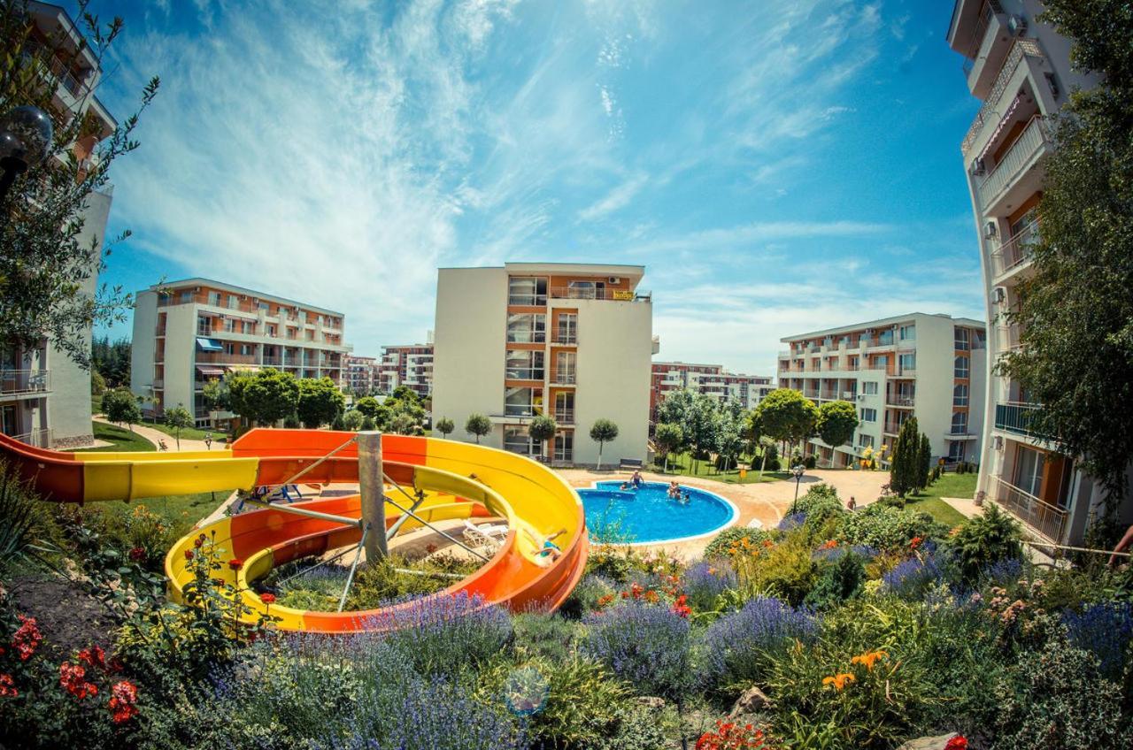 SEA VIEV APARTMENTS in PANORAMA MARINA FORT BEACH Sweti Wlas Exterior foto