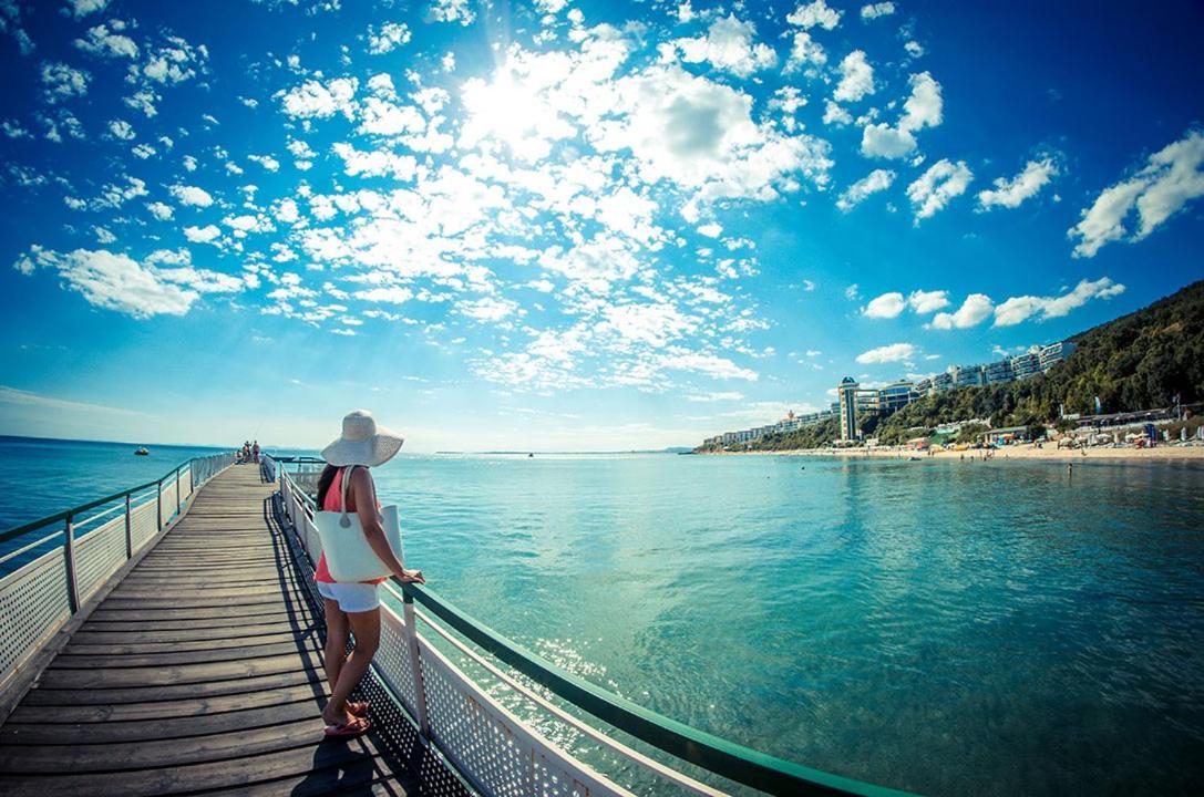 SEA VIEV APARTMENTS in PANORAMA MARINA FORT BEACH Sweti Wlas Exterior foto