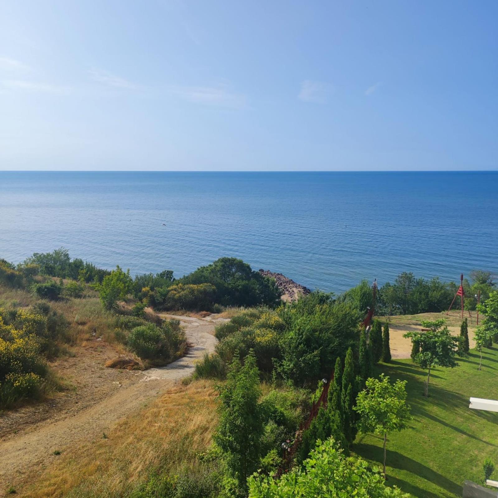 SEA VIEV APARTMENTS in PANORAMA MARINA FORT BEACH Sweti Wlas Exterior foto