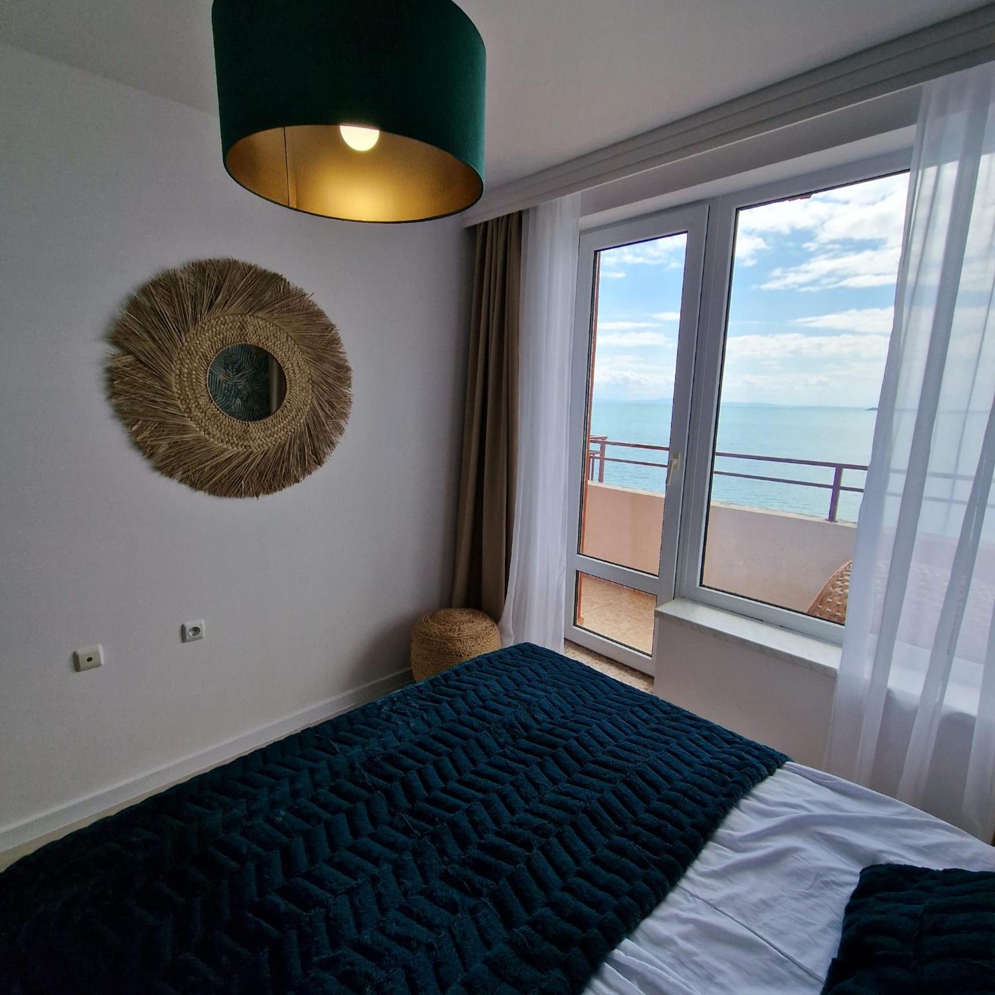 SEA VIEV APARTMENTS in PANORAMA MARINA FORT BEACH Sweti Wlas Exterior foto
