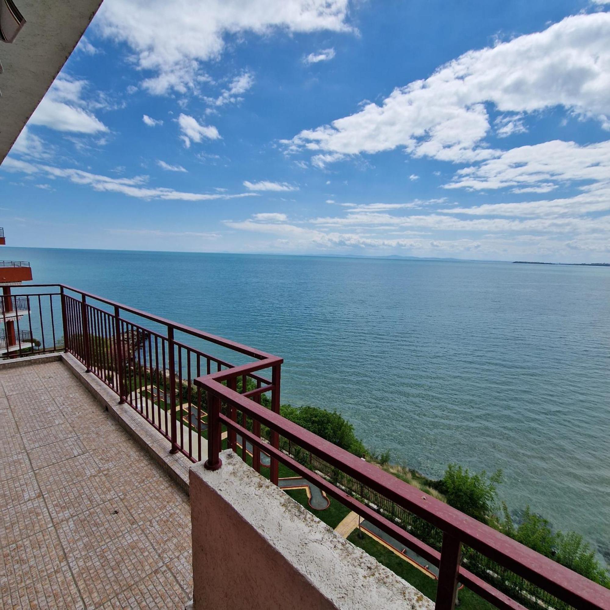 SEA VIEV APARTMENTS in PANORAMA MARINA FORT BEACH Sweti Wlas Exterior foto