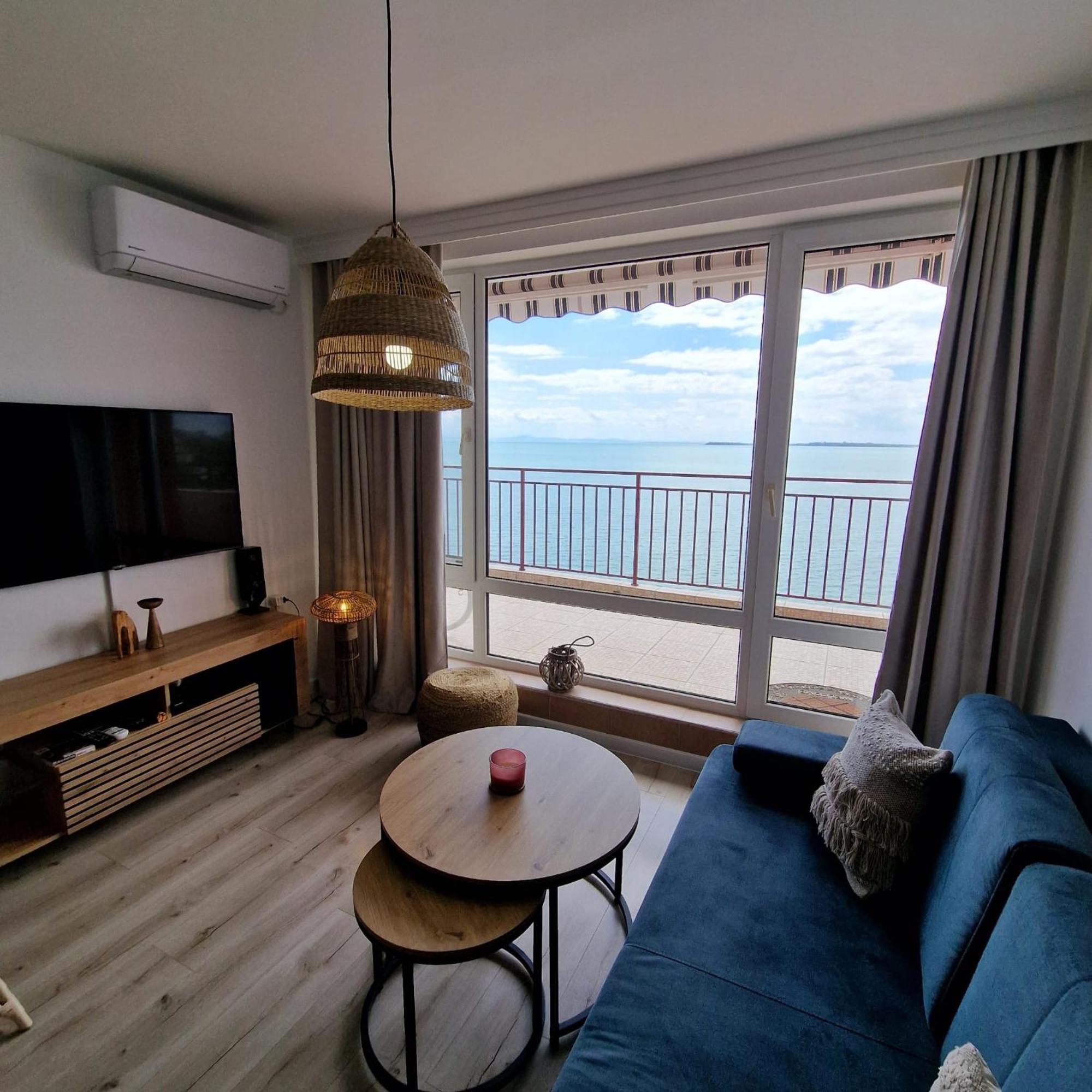 SEA VIEV APARTMENTS in PANORAMA MARINA FORT BEACH Sweti Wlas Exterior foto