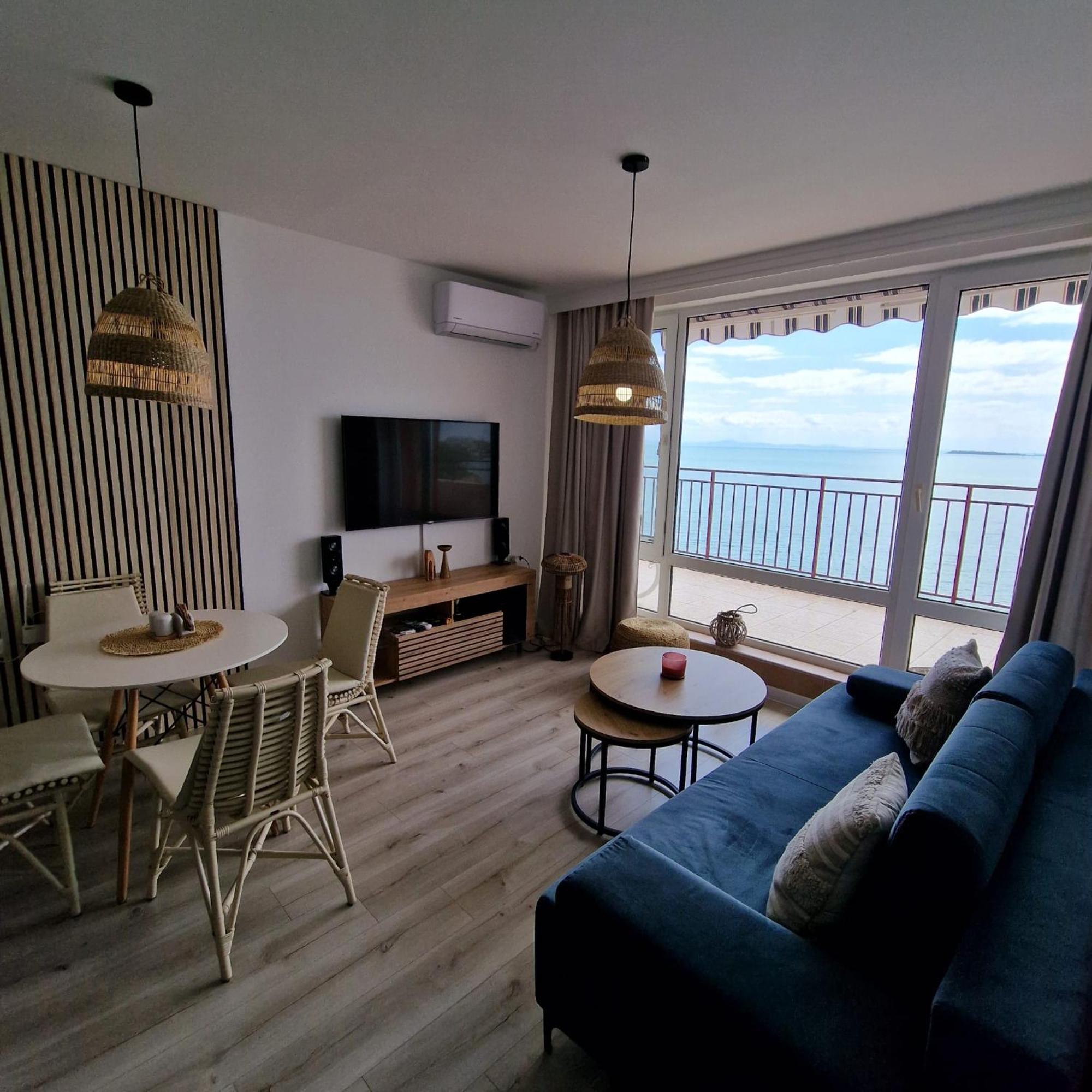 SEA VIEV APARTMENTS in PANORAMA MARINA FORT BEACH Sweti Wlas Exterior foto